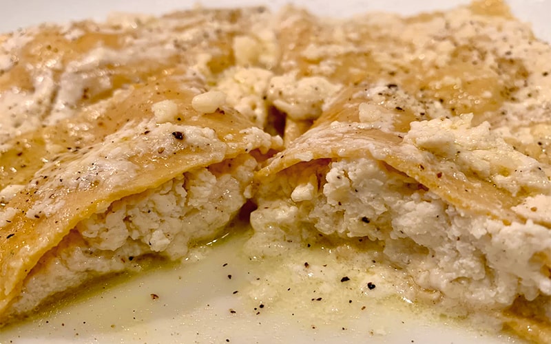 Ravioli cacio e pepe